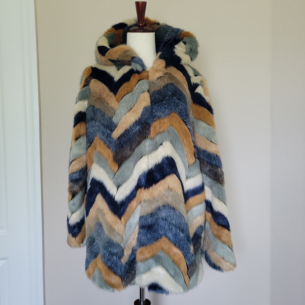 Forever 21 Faux Fur Cheveron Jacket Coat Womens Size L Retro Patchwork Mob Wife